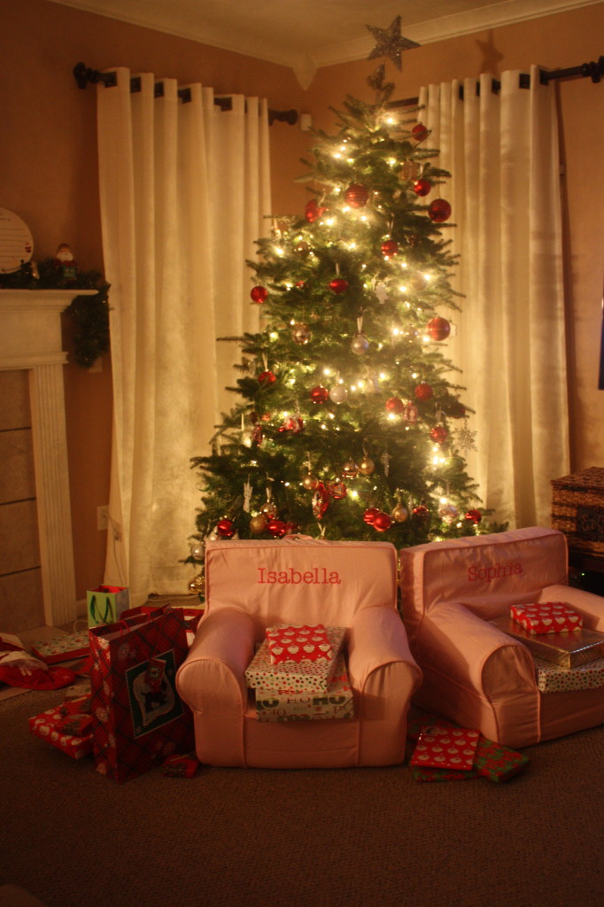 christmas tree with presents