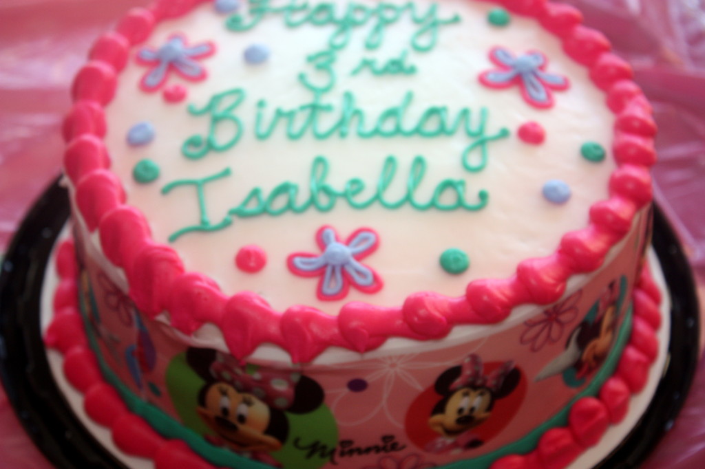 mimm - birthday bellas cake