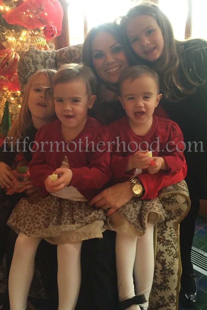 mimm - santa 2015 mom and girls