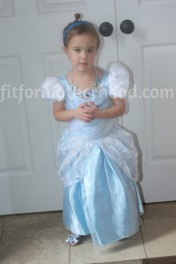 2016-halloween-mckayla-cinderella