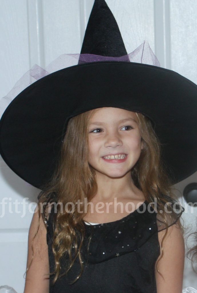 october-2016-trick-or-treat-sophia-witch